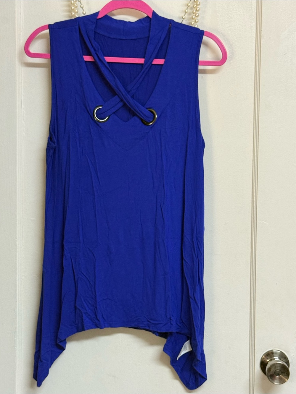 Blue Sleeveless V-Neck Top with Grommet Detail XL